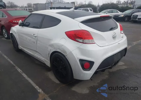 2016 Hyundai Veloster Turbo z USA, uszkodzony, nr VIN KMHTC6AE0GU283757
